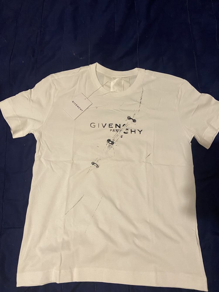 T shirt givenchy