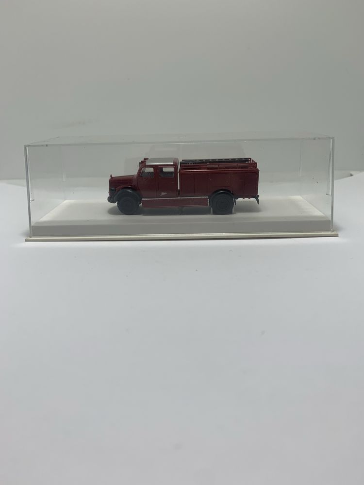 ( V ) _ Mercedes Bombeiros da Brekina escala 1/87