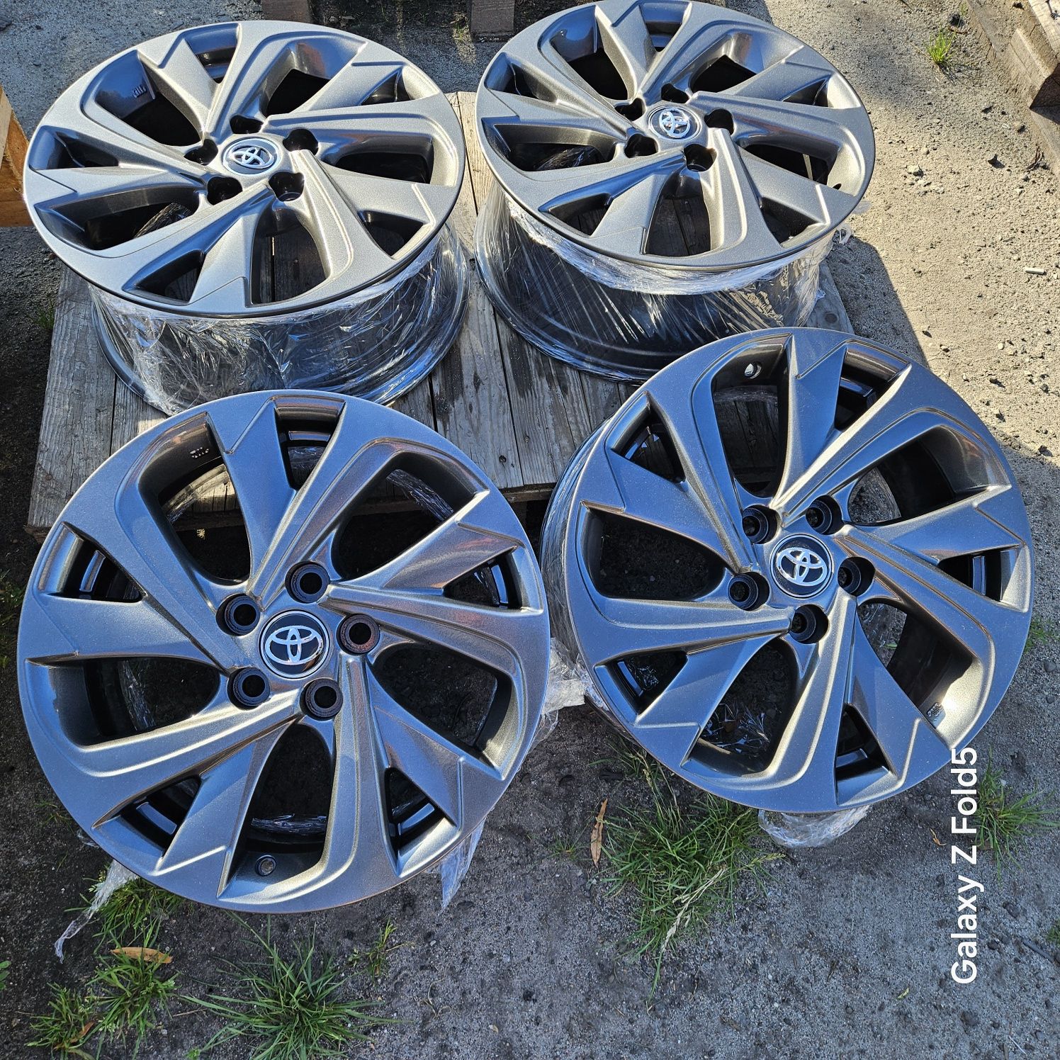 Alufelgi 17 Toyota Auris Yaris Cross ET50 5x114,3
