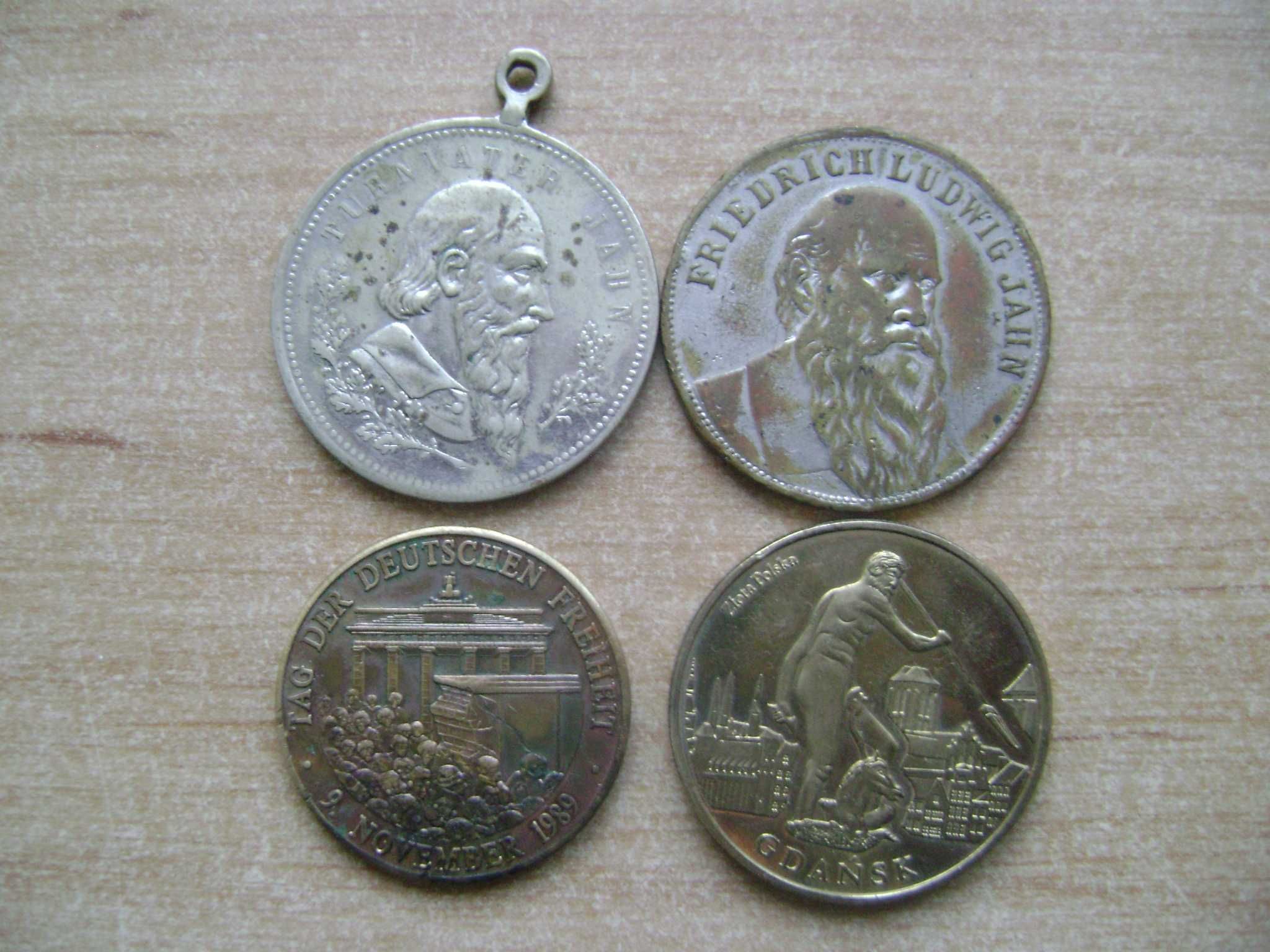 Starocie z PRL - Medal jeden z Zestawu 11 medali TANIO