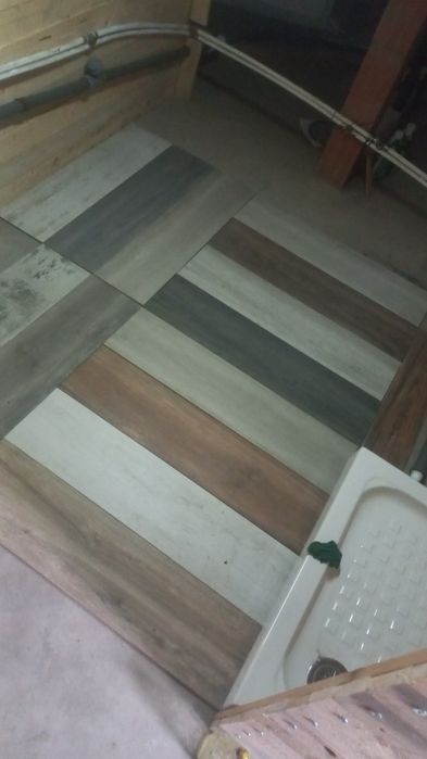 Canalização, eletricidade, ladrilhos, outros