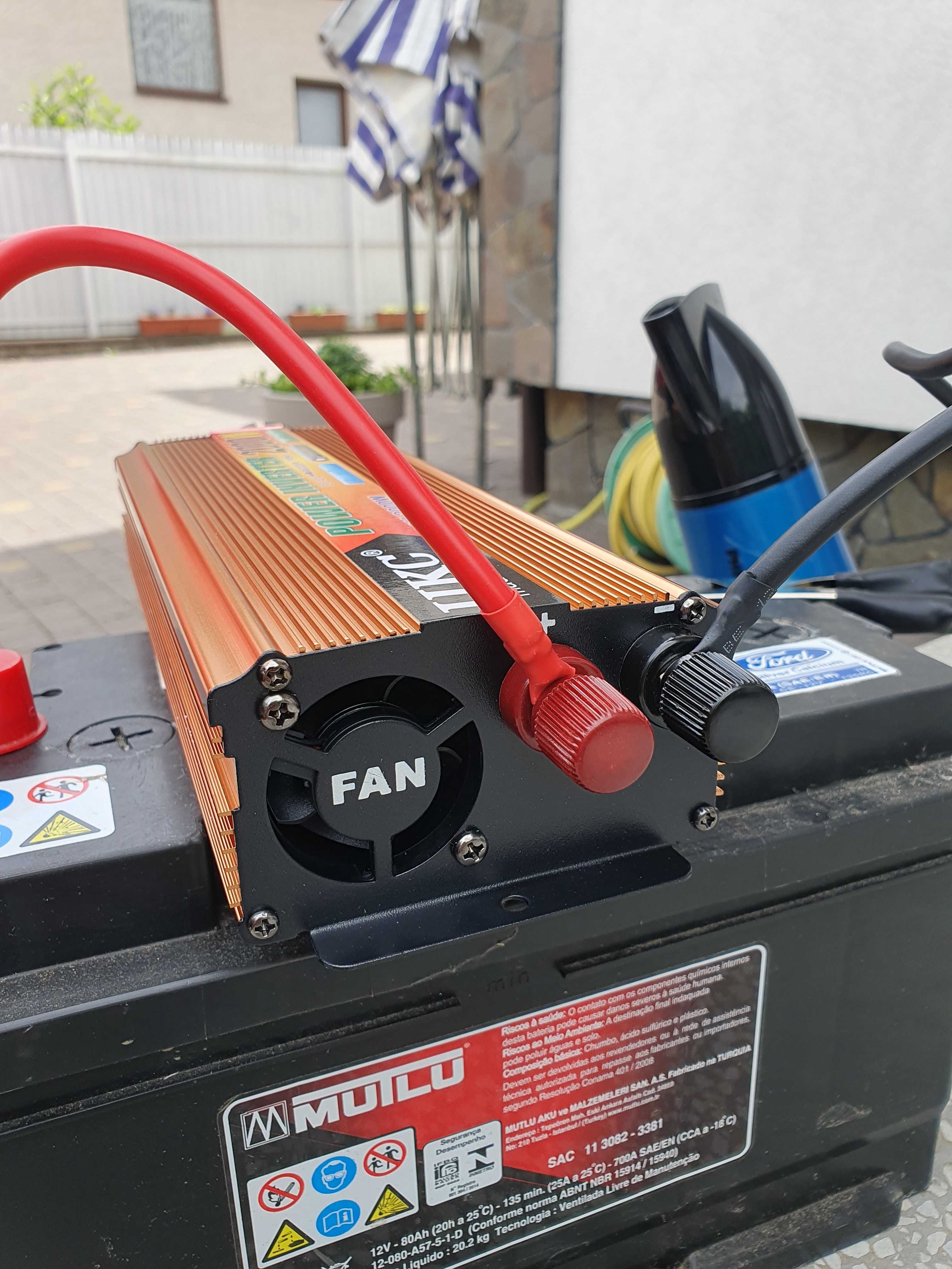 Перетворювач напруги інвертор струму UKC з 12V на 220V  2000W