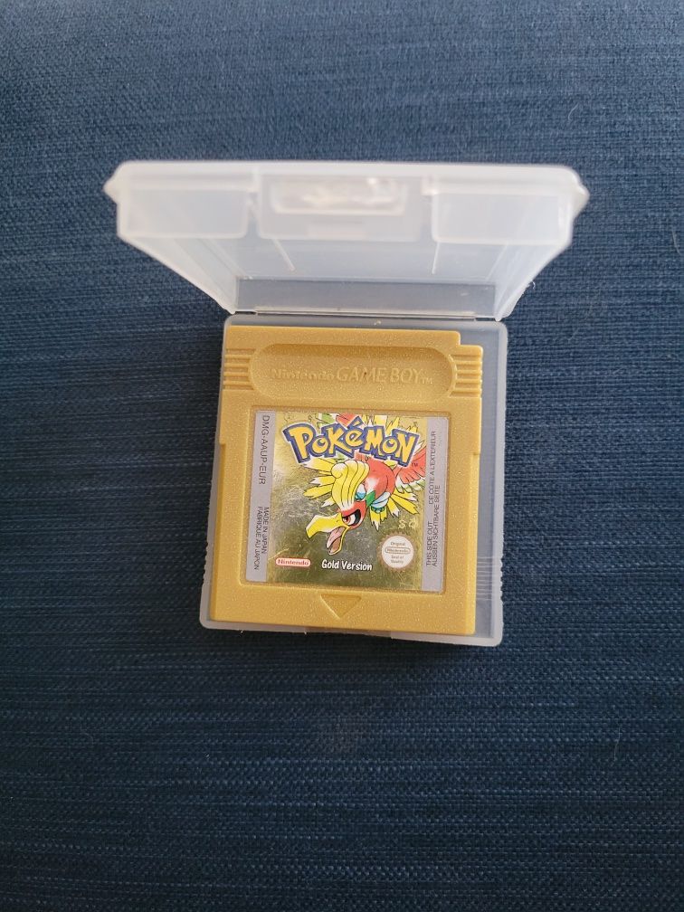 Pokémon Gold Version (GBC, dourado)