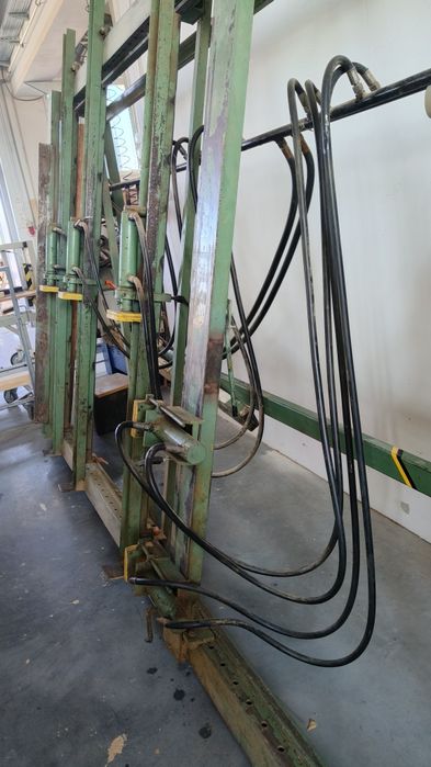 Prasa 4-y dociski pionowe hydrauliczna ramowa do klejenia ram okien dr