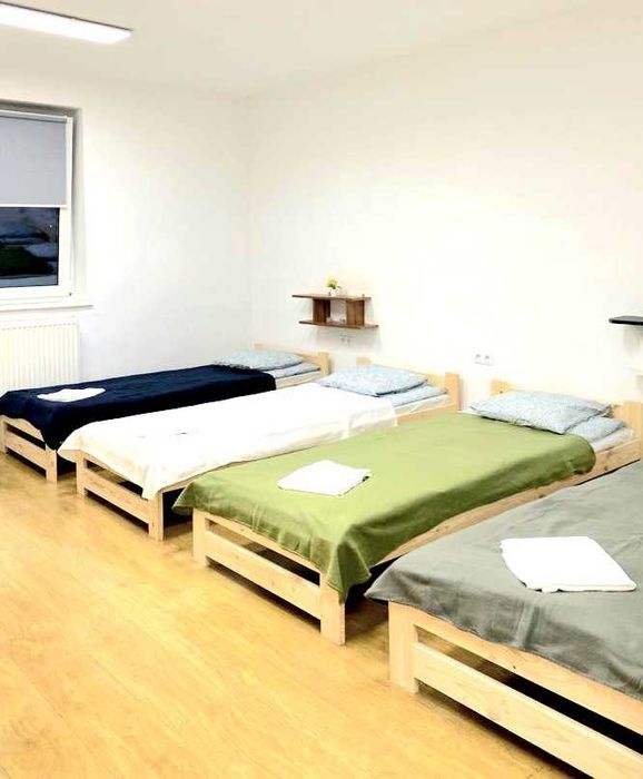 Pokój 5 os. z łazienką- nowy Hostel Warszawa Ursynów/metro Imielin
