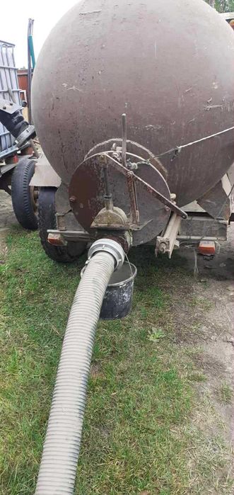 Sprzedam Przyczepka wywrotka + beczkowóz 3000L