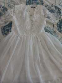 Платье нарядное белое на девочку