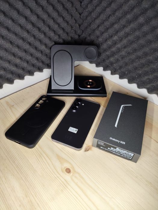 Samsung S25 - 256Gb - Cinza