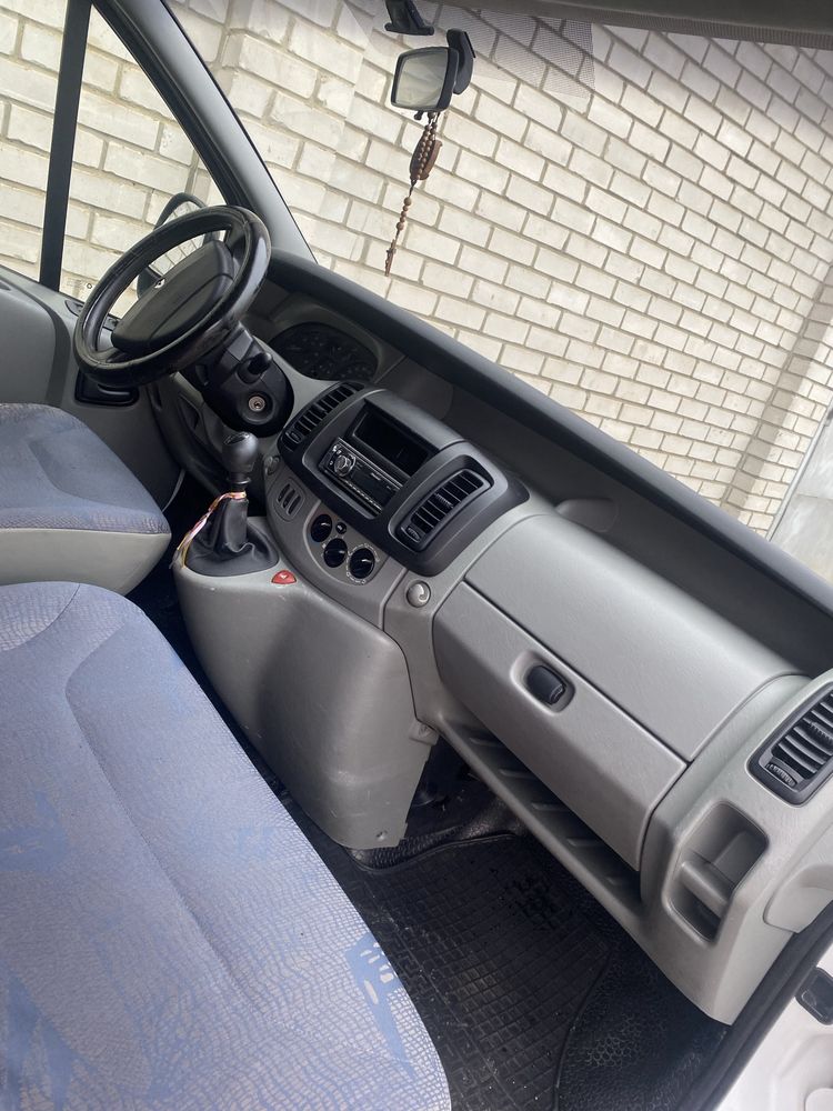 Продам Opel Vivaro Renault Trafic Nissan Primastar перший власник