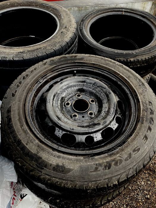 Гума Goodyear з дисками 5х114.3 Мазда