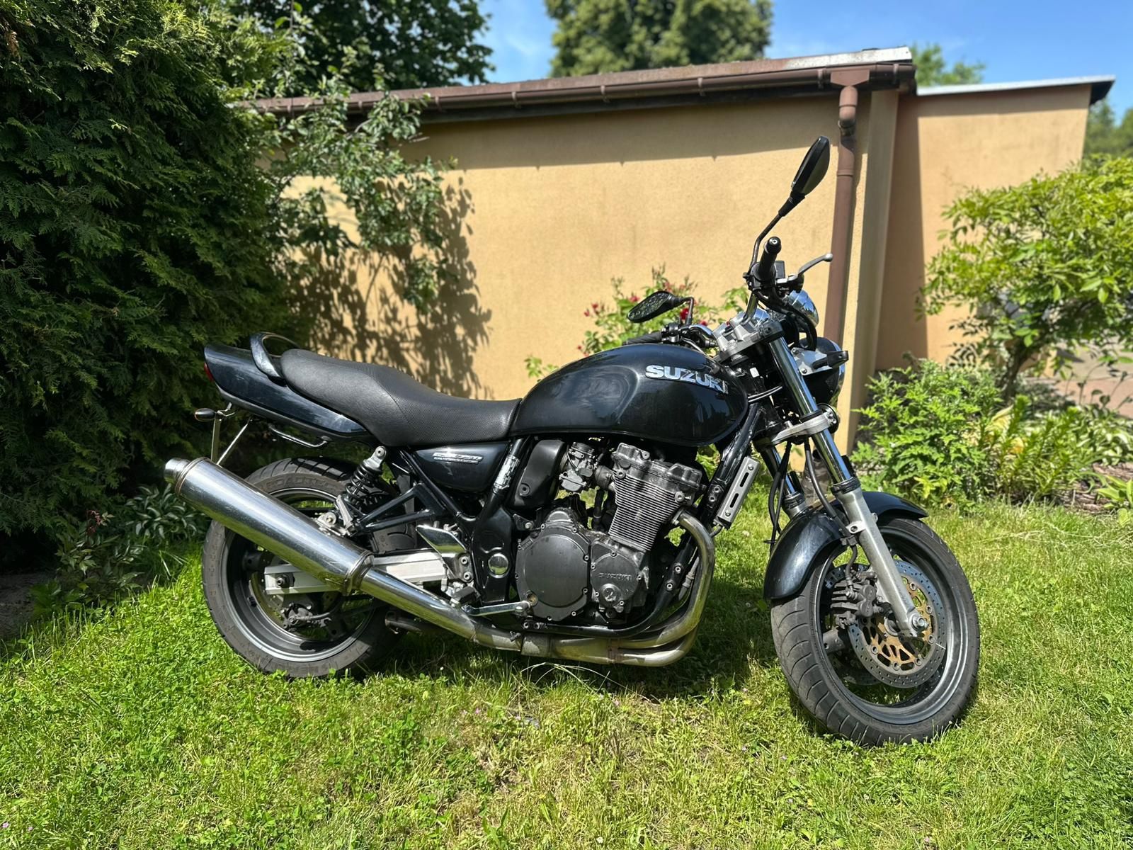 Suzuki GSX 750 Inazuma