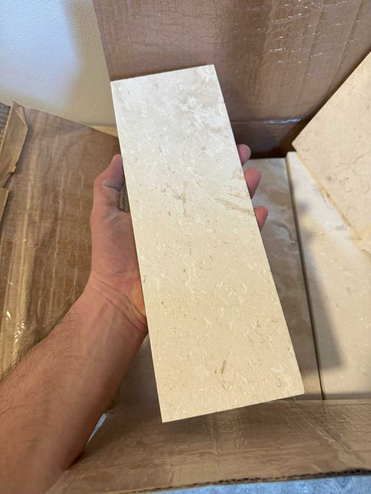 Płytka wapienna szczotkowana Emelas 30x10x1 cm (24 sztuki)