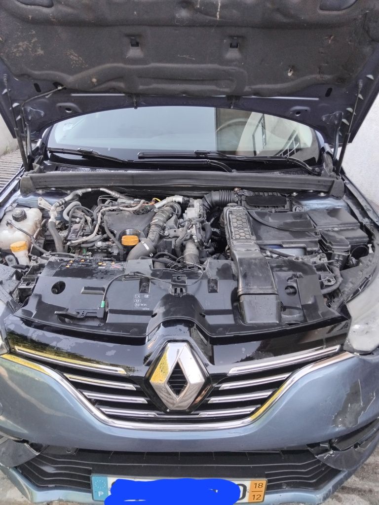 vendo Renault megane IV 1.5 DCI BOSE EDITION 2018  28 mil km  salvado