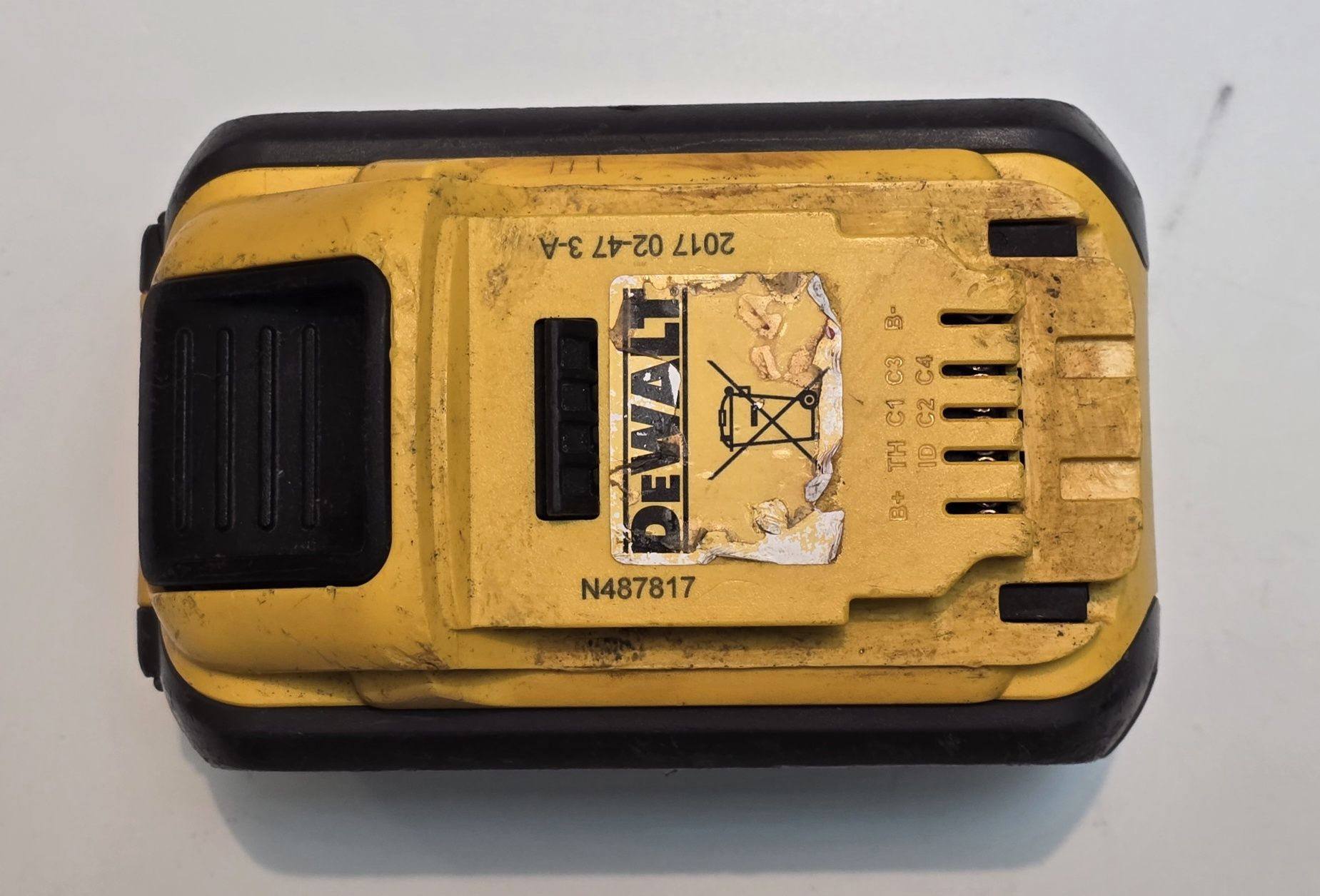 DEWALT 9Ah 100% sprawna