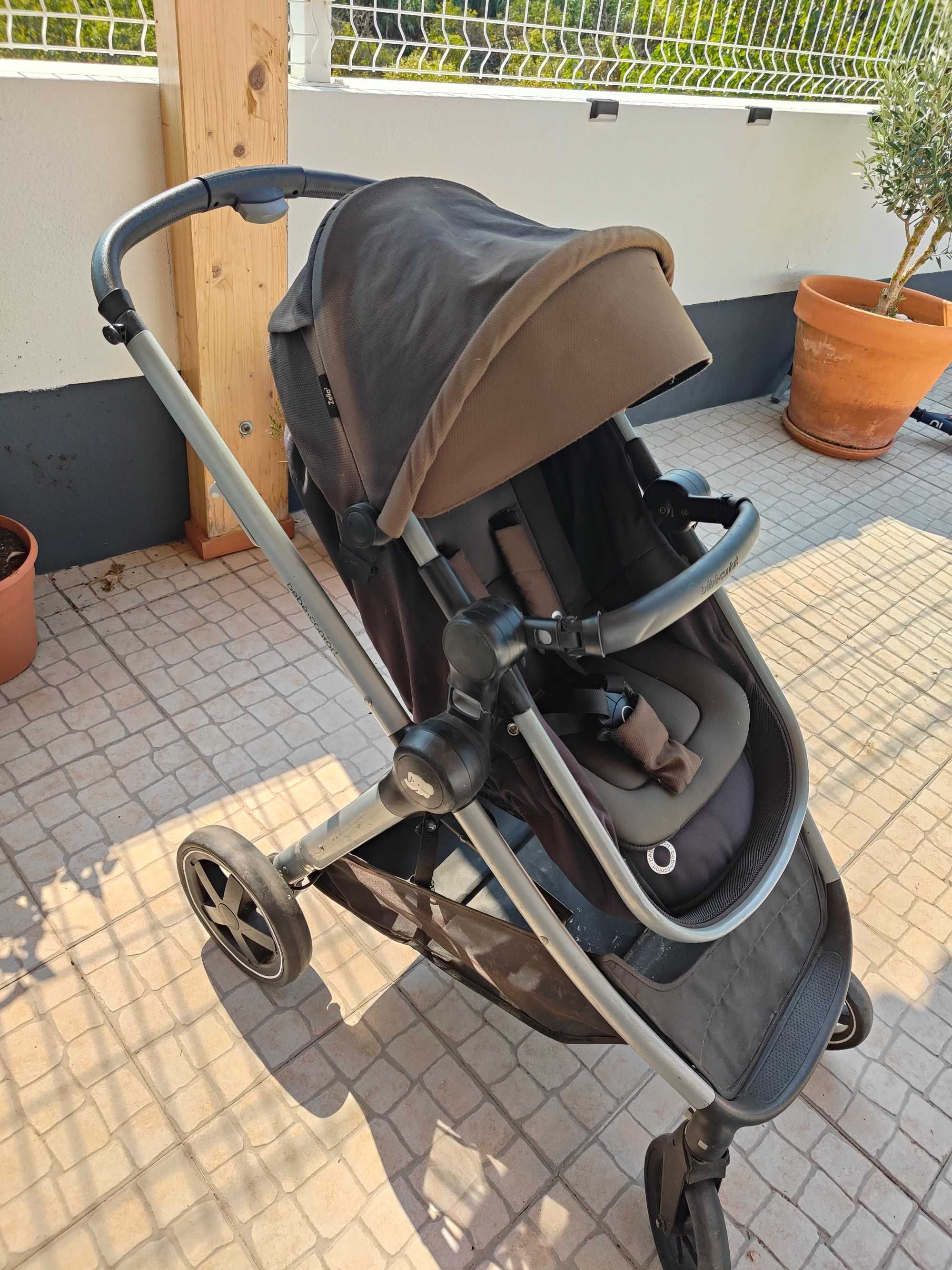 Carro de passeio Maxi Cosi