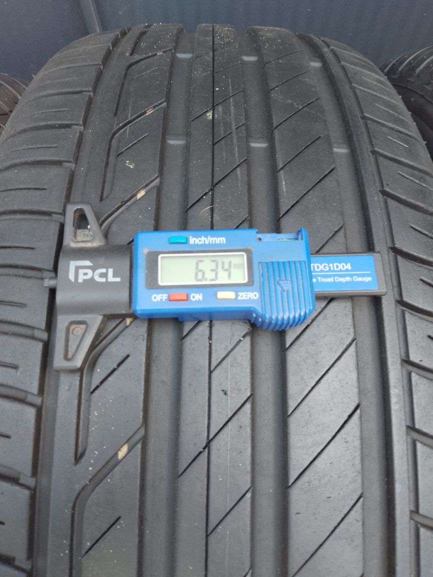 215/55r17 Bridgestone turanza t001