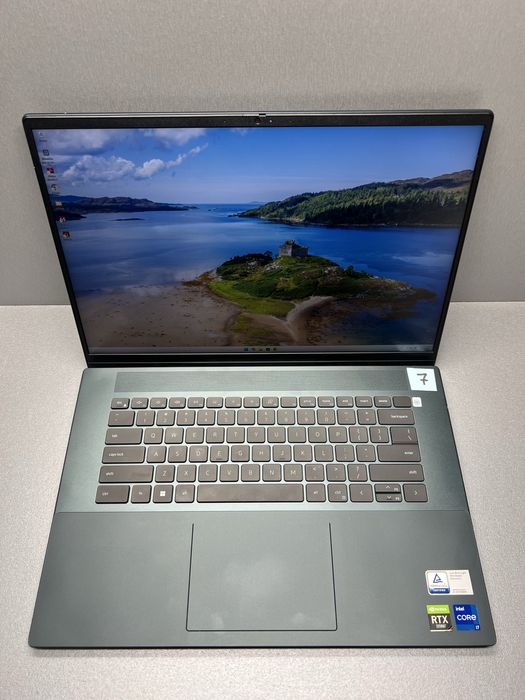 7 Dell Inspiron 16 Plus 7620 i7-12700H/16/512/RTX3060/16,0/60Hz/3К