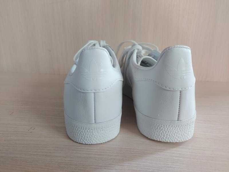 Жіночі кросівки кеди білі adidas gazelle leather white