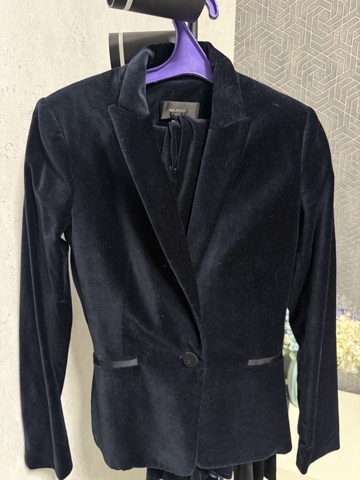 Mango бархатный костюм