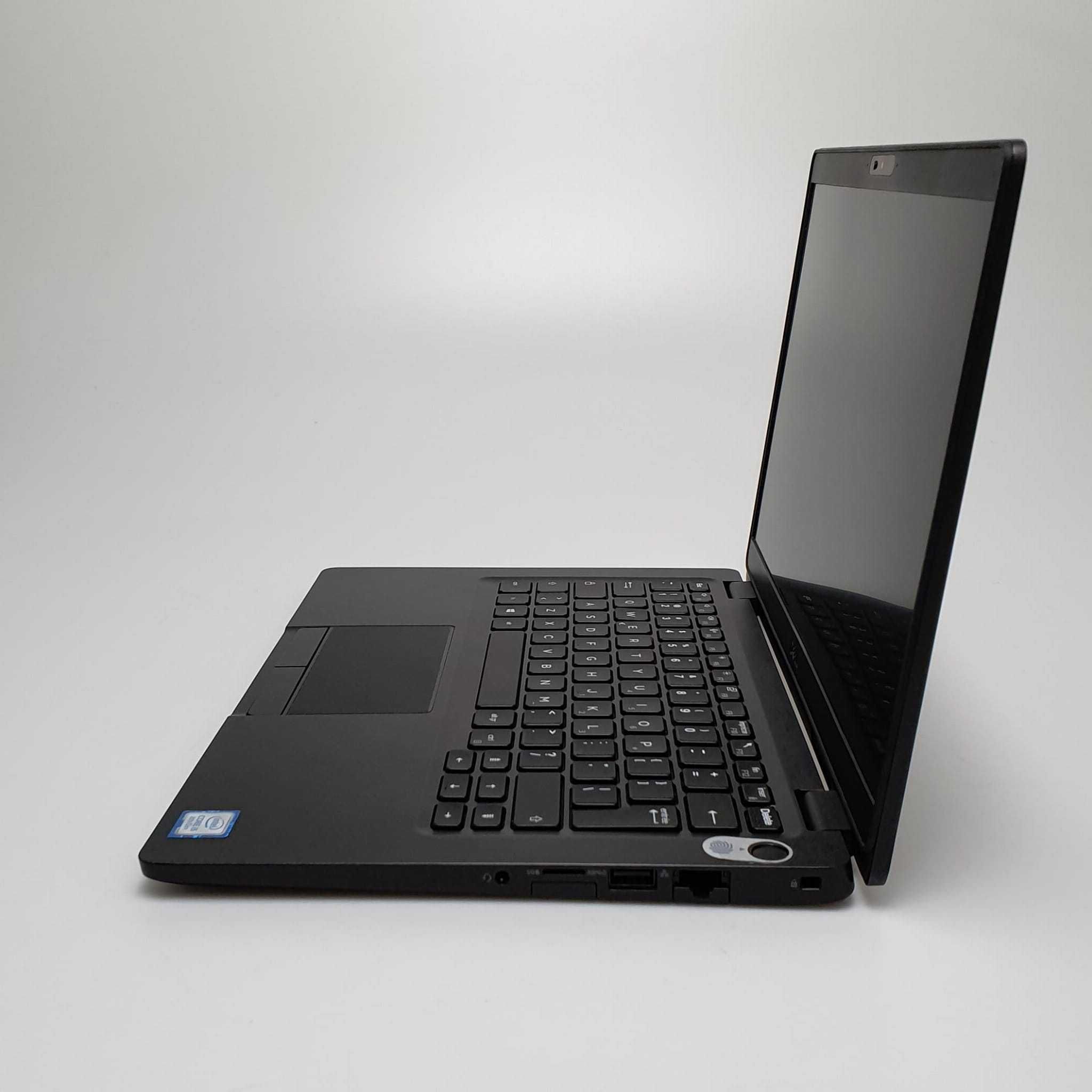 Dell Latitude 5300 / i5-8365U / 16GB Ram / 256GB SSD / Windows 11