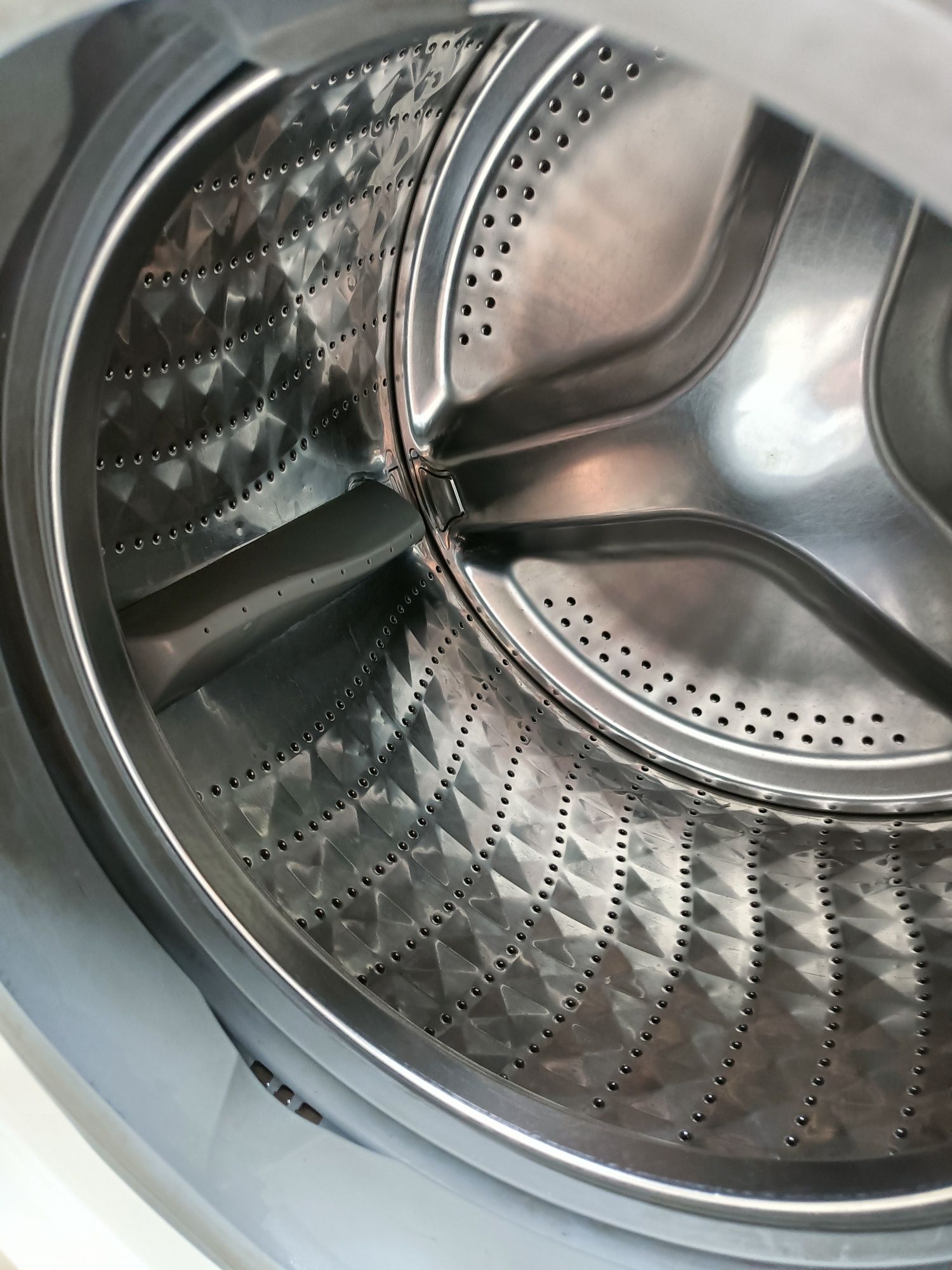 Pralka Samsung Eco Bubble WF80F5E5U4W