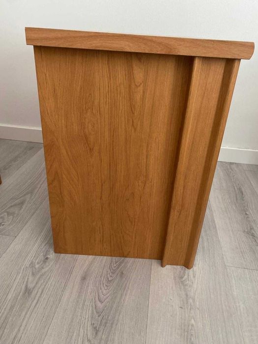 Mesa de Cabeceira Como Nova