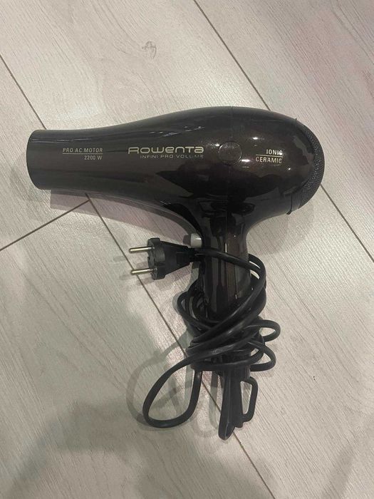 Продаю Фен ROWENTA CV-8655