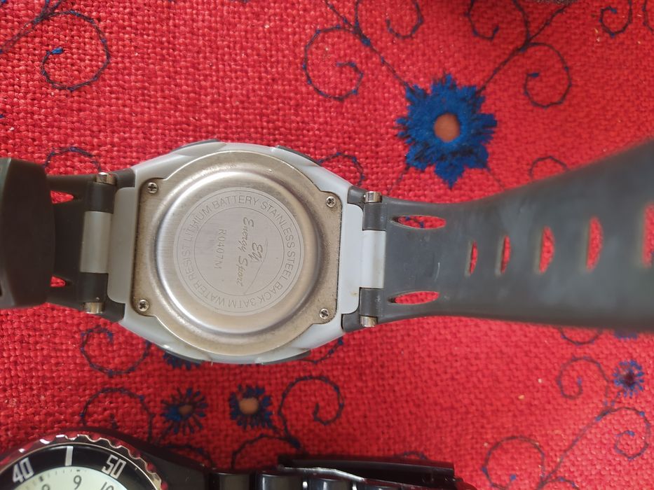 Годинники наручні, Часы наручные