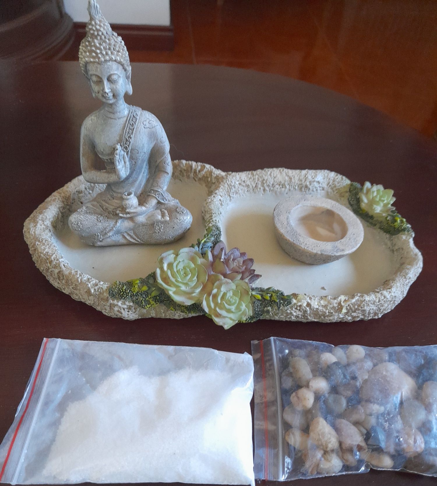 BUDDHA em resina