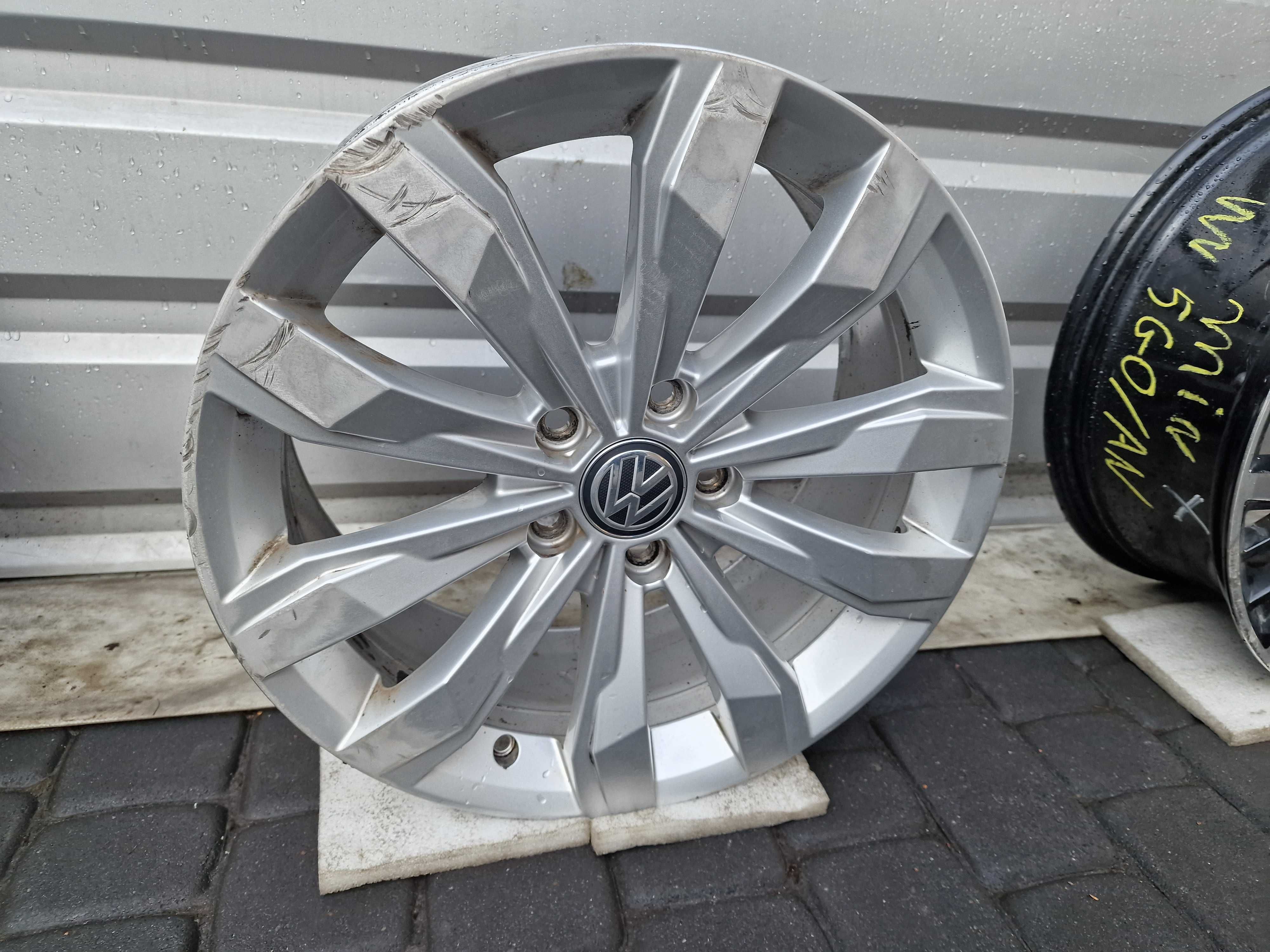 Oryginalna Felga Volkswagen 17" T-Roc 2GA