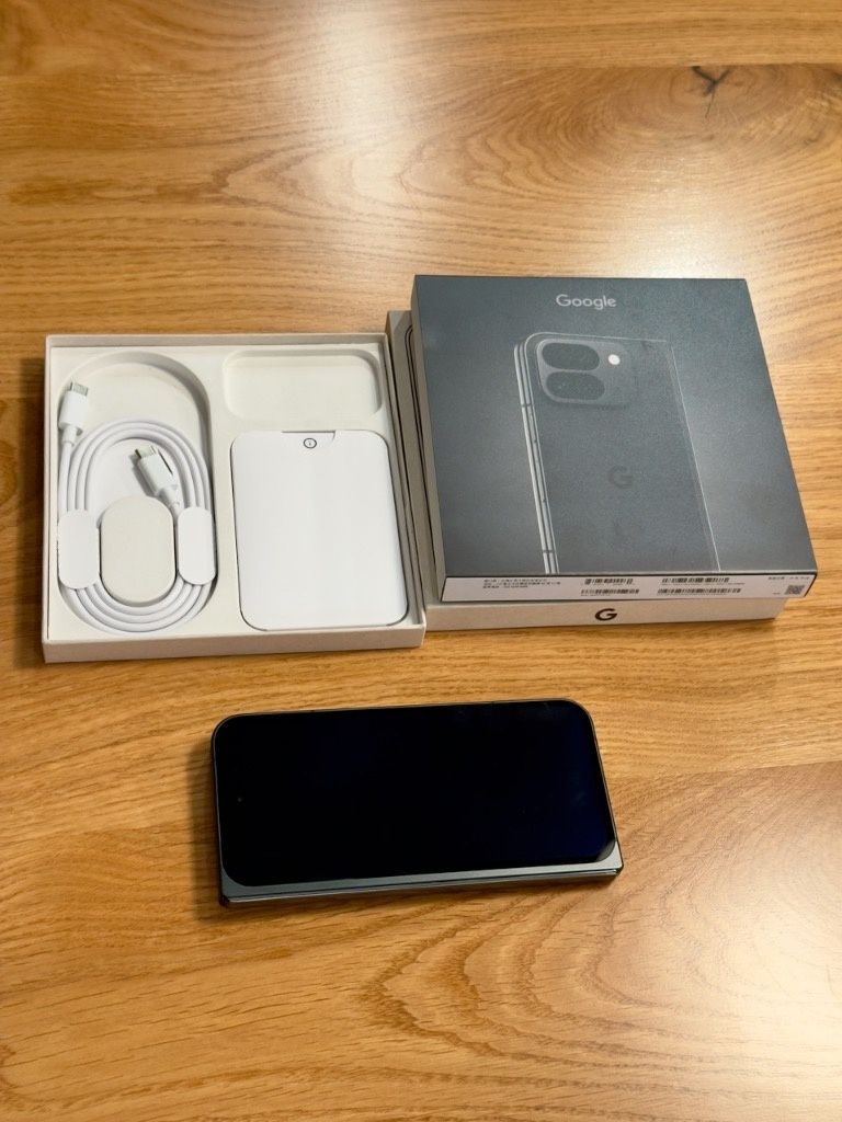 Google Pixel 9 Pro Fold 512 GB + etui Spigen