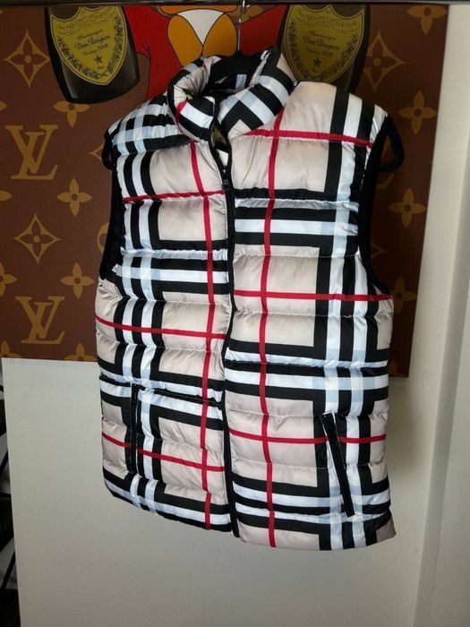 MEGA SALE -40% Женская жилетка Burberry ЖИЛЕТ демисезон безрукавка хит