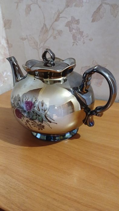Продам красивий чайник