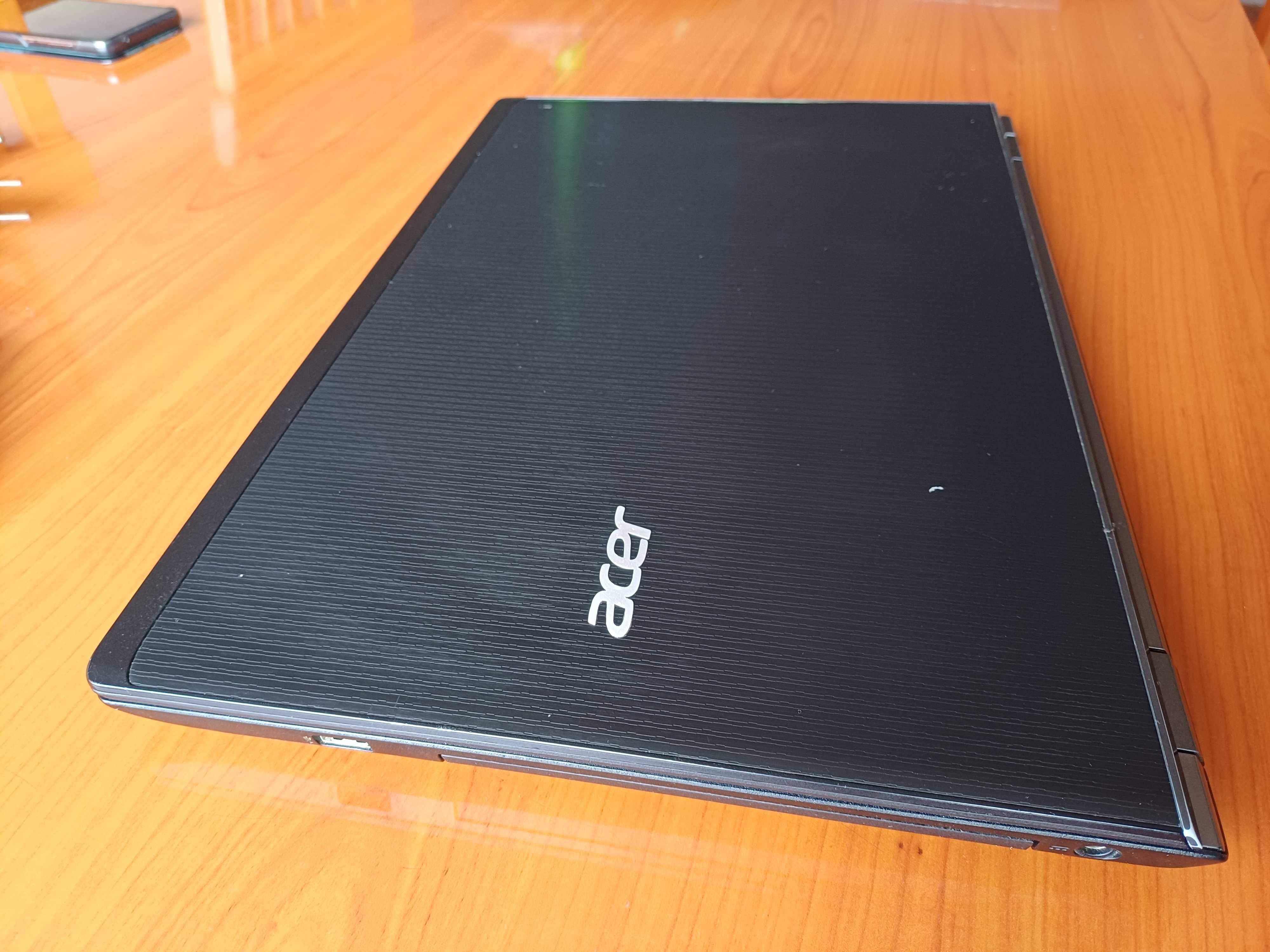 Portátil ACER Aspire V3