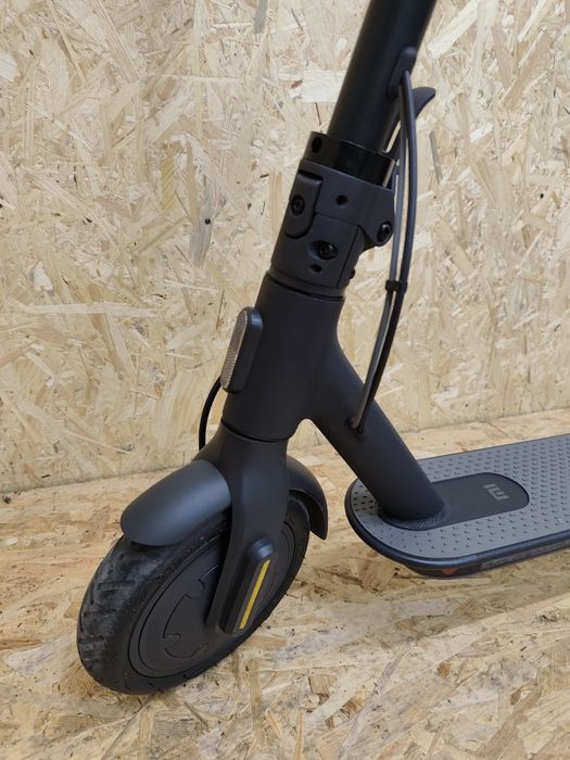 Hulajnoga elektryczna Xiaomi MI ESSENTIAL stan jak NOWA 50km