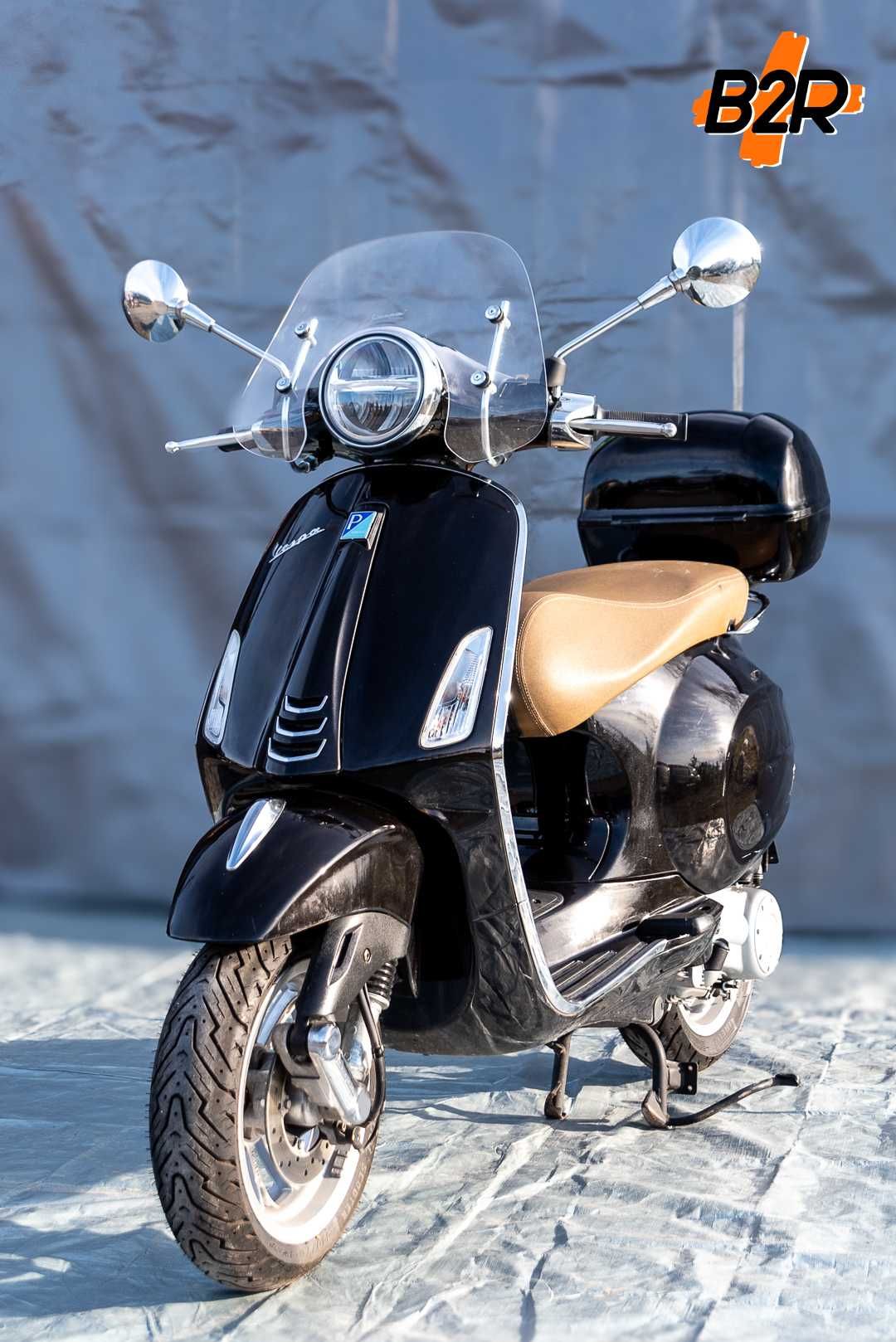 Vespa Primavera 50, 2020 rok, niski przebieg.