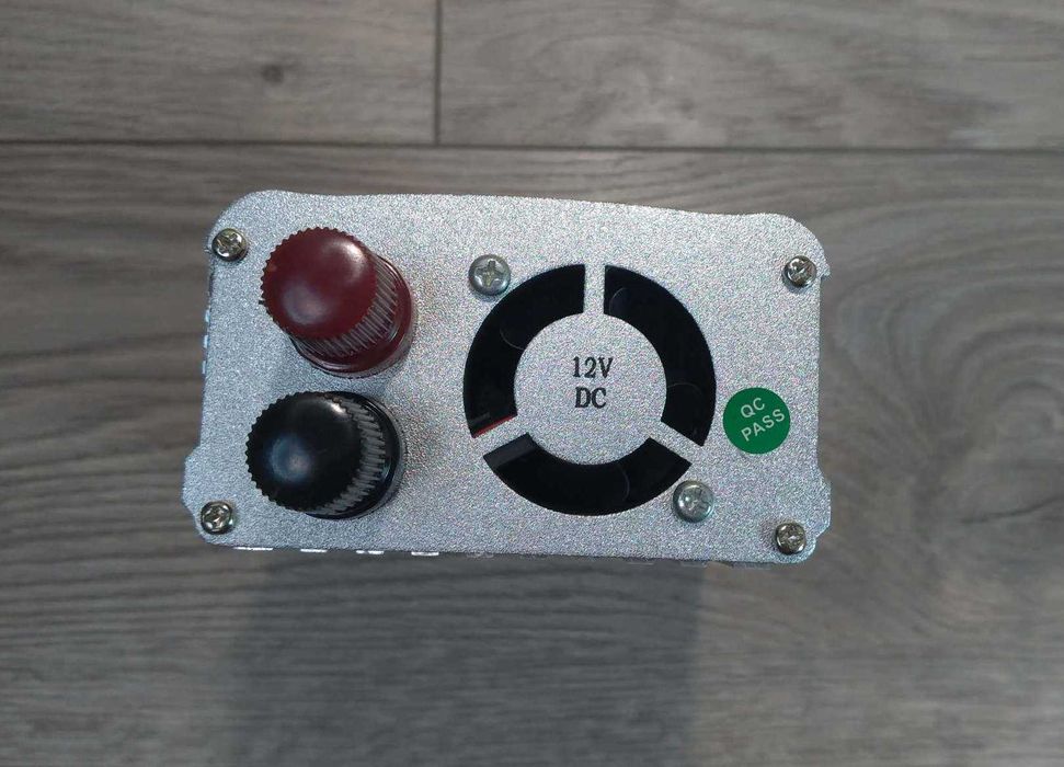 Преобразователь напряжения инвертор 12 на 220V для дома