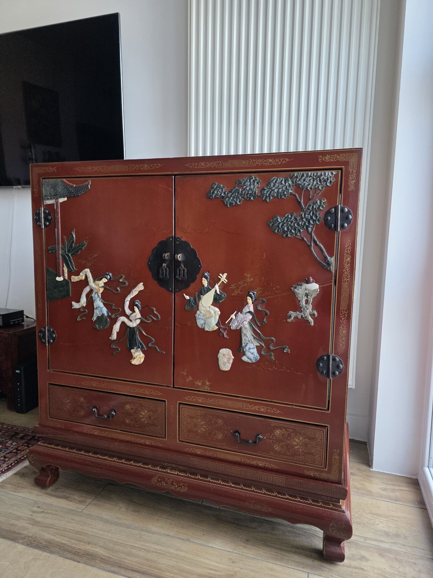 Китайський комод