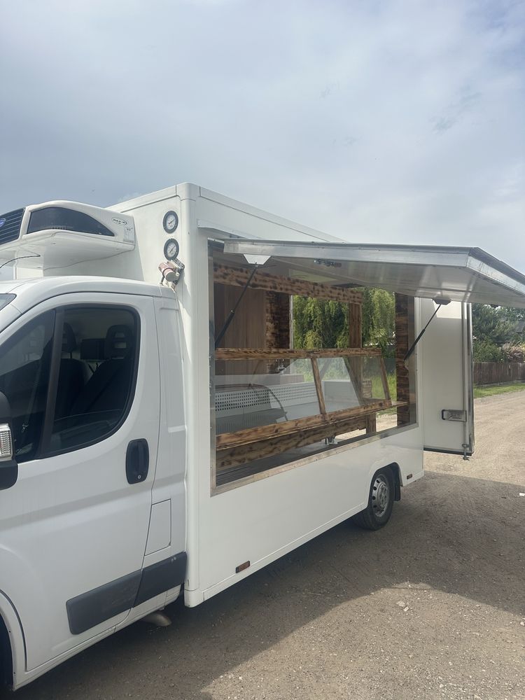 Auto sklep Fiat ducato food truck kompresor po regeneracji