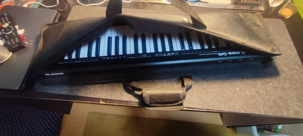 Teclado midi Alexis Q49
