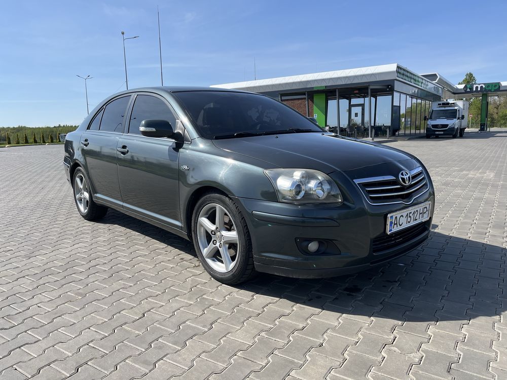 Тойота Авенсіс 2.2