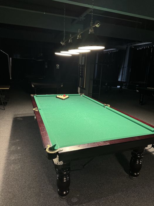 Продаються білярдні столи