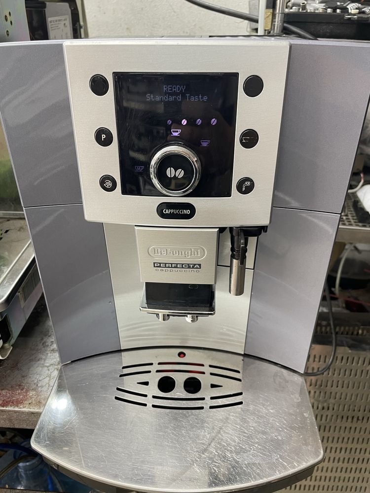 Кавомашина Delonghi Cappucino Esam 5500