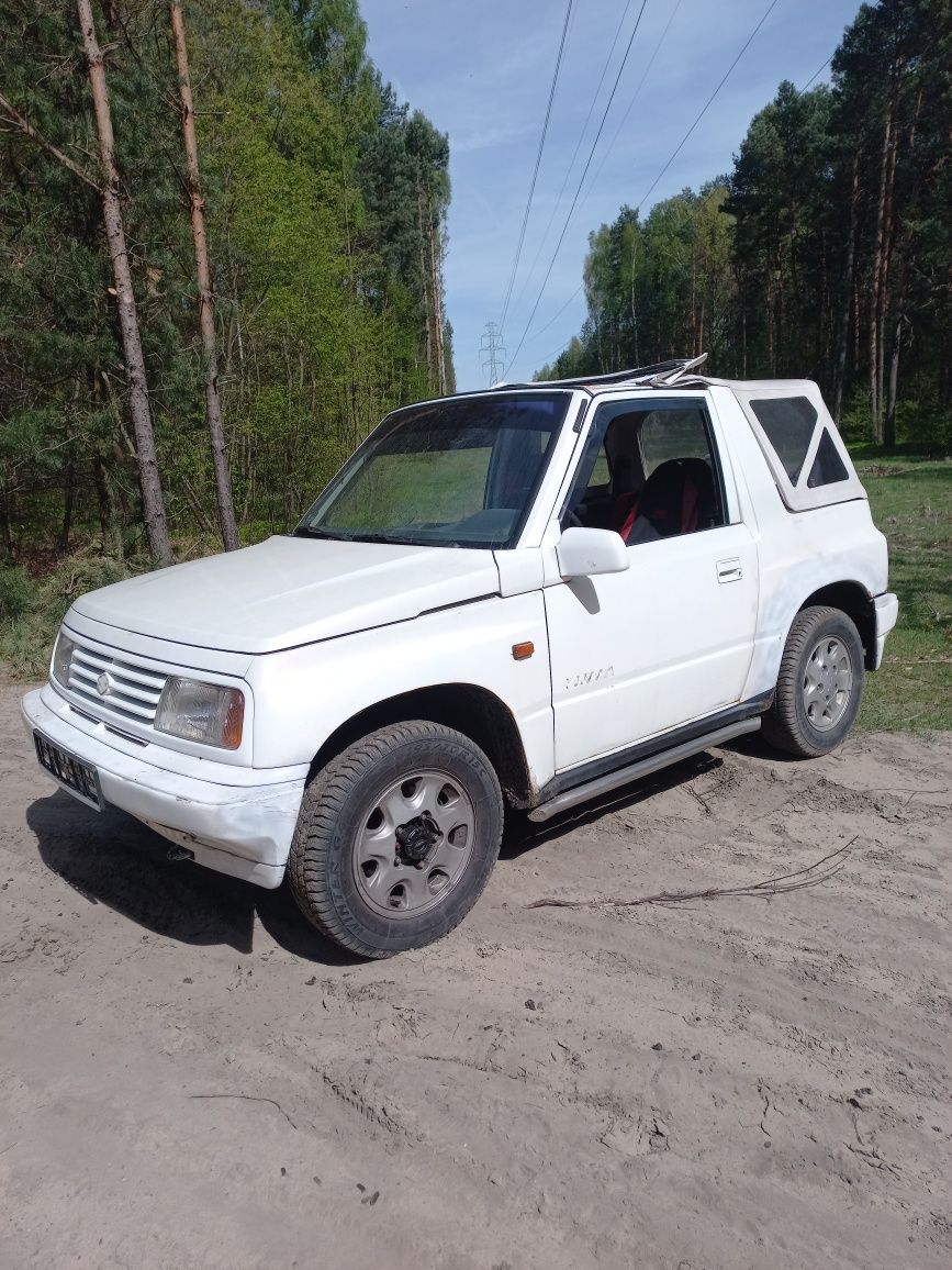 Suzuki Vitara/Sidekick 1 4x4 rezerwacja