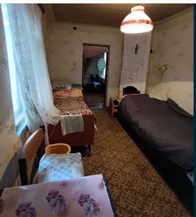 Продам дом -дачу в Высоком. Участок 10 соток .Печное отопление TB