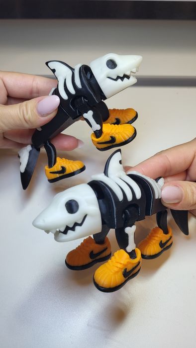 Тралалеро Тралала Брейнрот Brainrot Хелловін Halloween акула в кедах