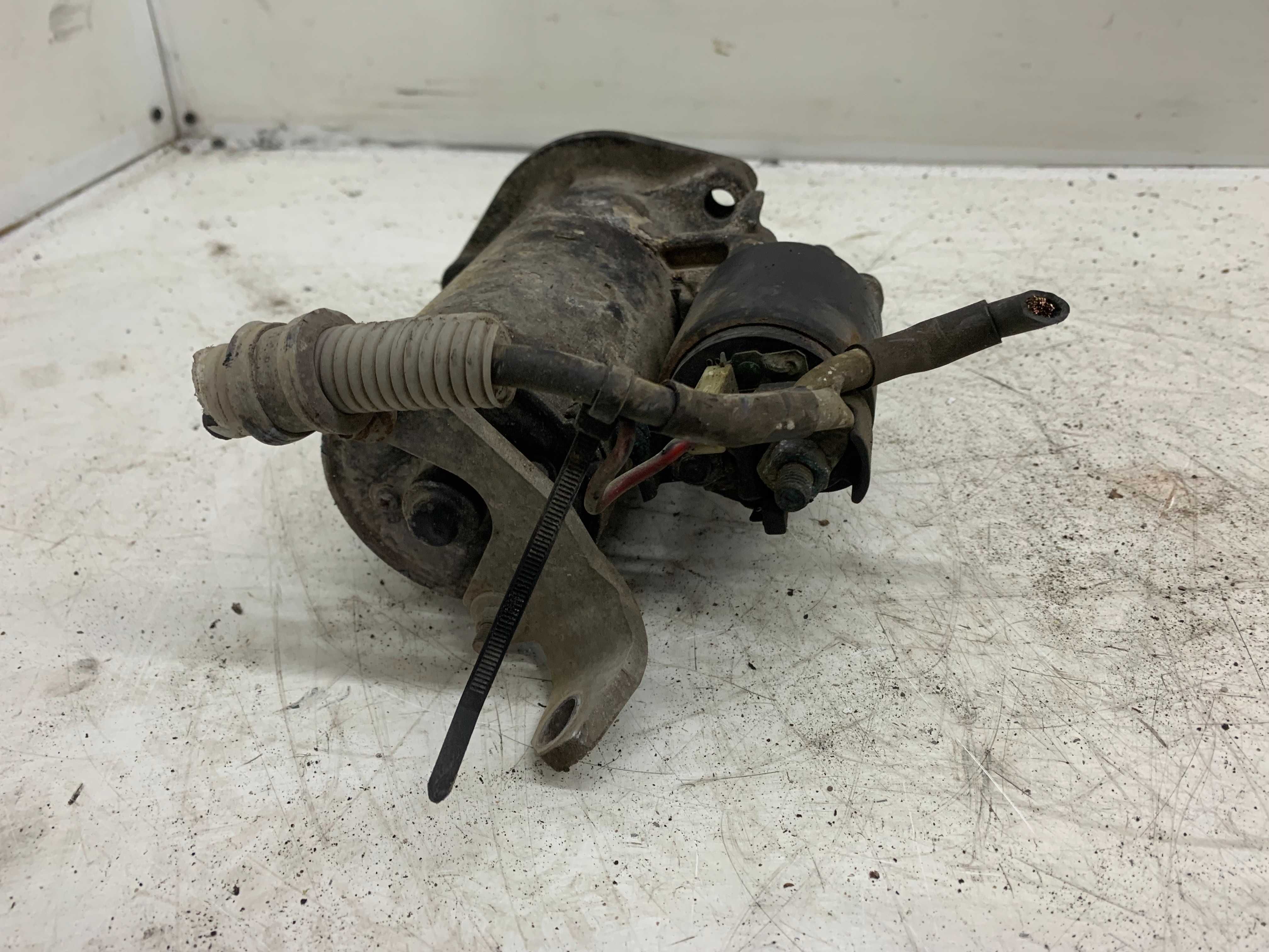 Audi 80 A4 B5 1.6B 1.8B Vw Passat B5 1.8 Rozrusznik Starter
