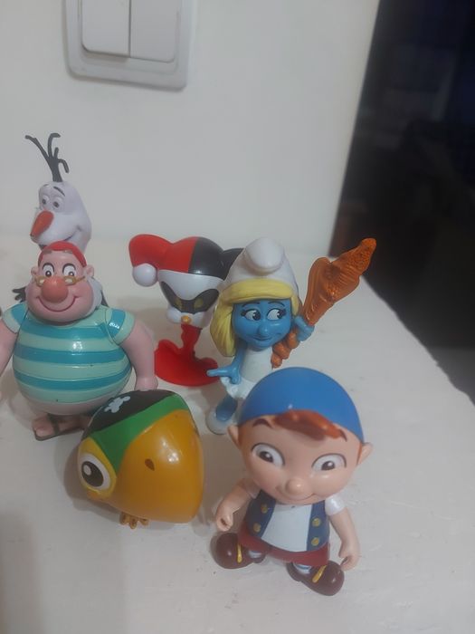 Vários bonecos da Disney e outros SÓ 30Euros