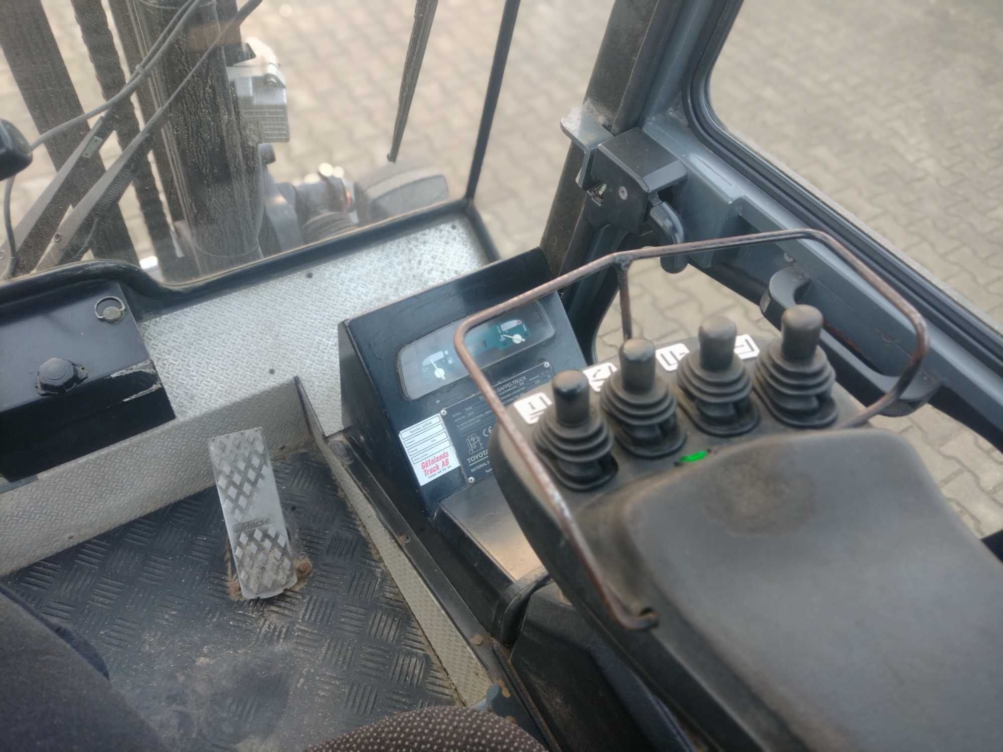 Wózek widłowy Toyota 7F D35