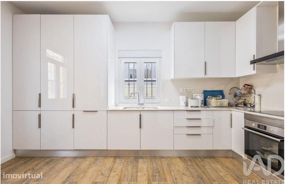 Casa / Villa T3 em Areeiro de 203,00 m2